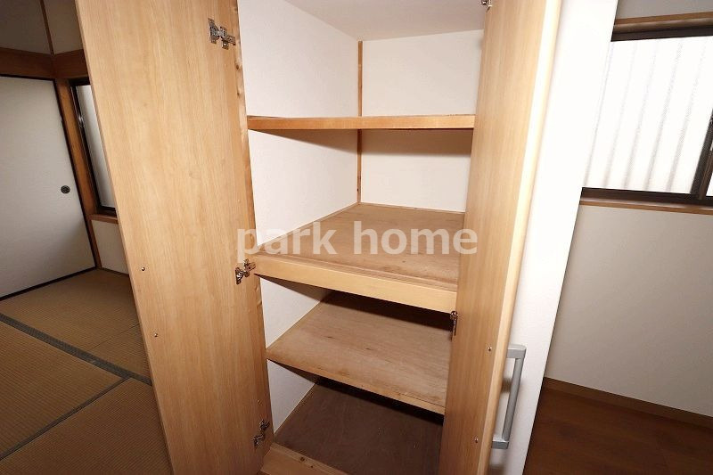 高知市東雲町　中古住宅の収納