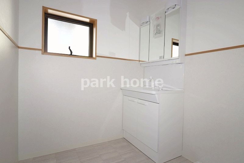 高知市東雲町　中古住宅の洗面所