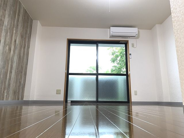 コージーコートの洋室|使い勝手のいい洋室です