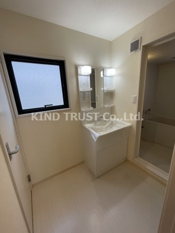 ドーノダルチェーロうめきたの洗面所|広い洗面スペース