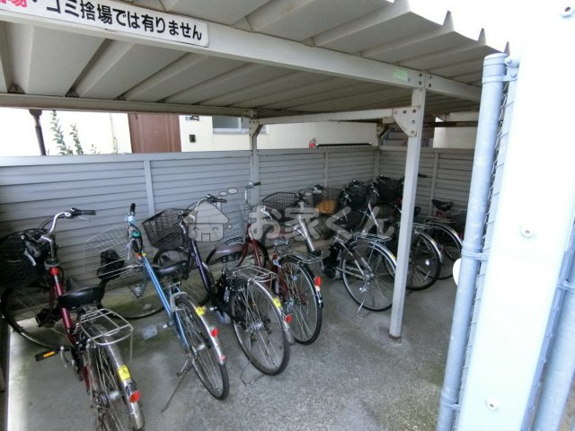 【駐車場】 | ハイツSea&see | 駐輪場