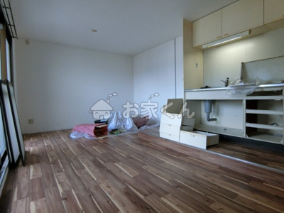 【居間・リビング】 | グリーンハイツ妙法寺B棟 | リビング(改装中の写真になります)