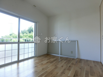 【寝室】 | クローバーⅡ | 洋室