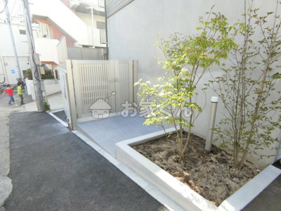 【エントランス】 | ワコーレヴィアーノ長田大塚町