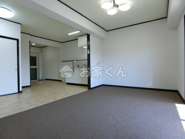 【居間・リビング】 | 日星マンション | 居室(別のお部屋の写真です)