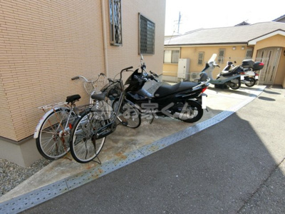 【駐車場】 | フォレストメゾン須磨寺 | 駐輪場