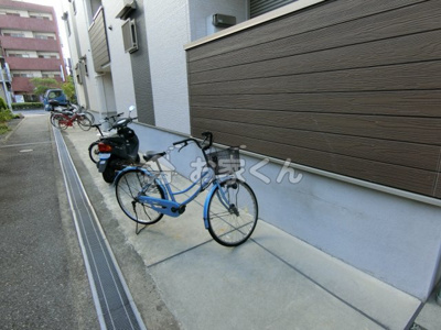 【駐車場】 | ワコーレヴィアーノ長田 | 駐輪スペース