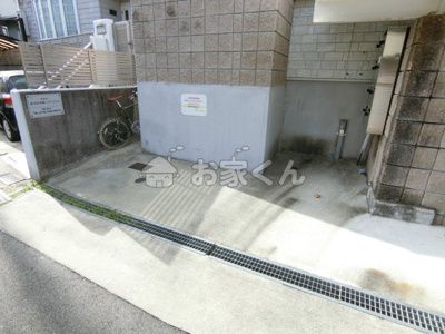 【駐車場】 | エビラ須磨 | 駐輪場