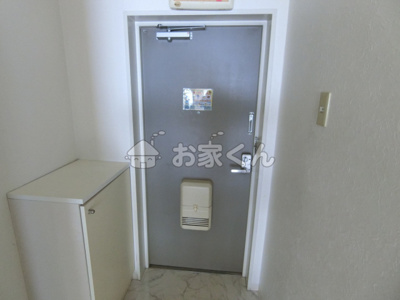【玄関】 | ヒルバレー妙法寺駅前 | シューズボックス付き玄関(同タイプ室内写真)