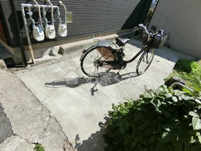 【駐車場】 | ラヴィータ離宮 | 駐輪場