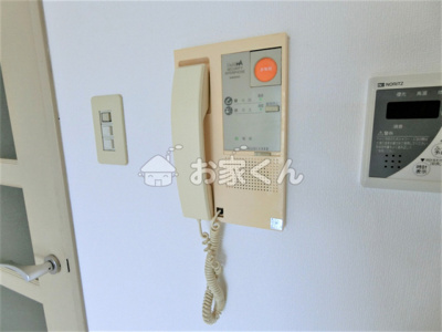 【セキュリティ】 | シャトレンうぐいす | (写真は別のお部屋です)