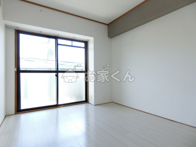 【内装】 | シャトレンうぐいす | (写真は別のお部屋です)