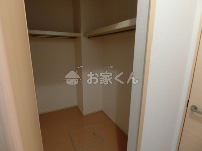 【収納】 | メゾン離宮前Ⅱ | ウォークインクローゼット
