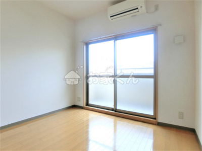 【居間・リビング】 | シャルマン須磨海浜公園 | 室内