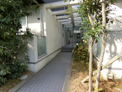 【エントランス】 | ParkCourt離宮前