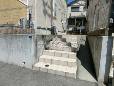 【エントランス】 | サニー離宮前