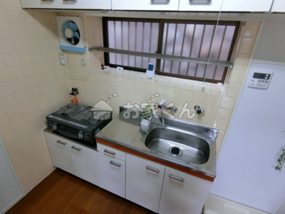 【キッチン】 | 妙法寺東谷テラスハウス | キッチン（ガス2口グリル付き）