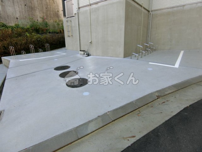 【駐車場】 | エヌエムサンカンテキャトフB棟 | 駐輪場