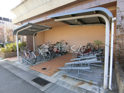  | STATION COURT SOUTH