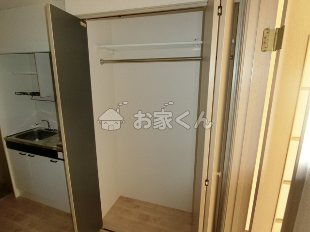 【収納】 | コーポ岡田 | クローゼット