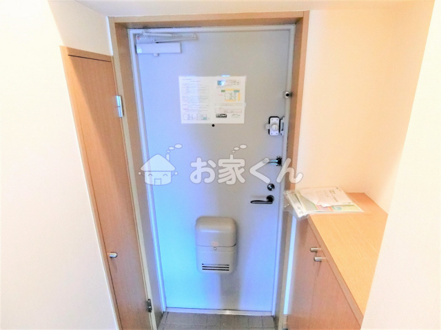 【玄関】 | KHKコート板宿 | シューズボックス付き玄関