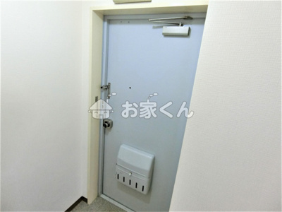 【玄関】 | クイーンズハイツ名倉 | 玄関