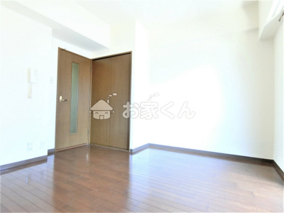 【寝室】 | メゾン・ド・ヴィレ須磨 | 室内