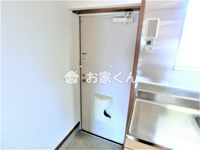 【玄関】 | ビラ高倉 | 玄関(写真は別のお部屋です)