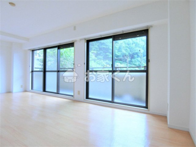 【居間・リビング】 | 朝日プラザモンターニュ北神戸壱番館 | リビング