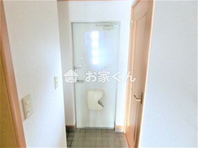 【玄関】 | シェーンタール須磨 | シューズボックス付き玄関