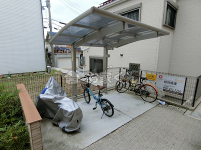 【駐車場】 | メゾンエトワール神戸西山町 | 駐輪場