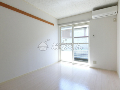 【寝室】 | ヴィラ若木 | 室内(別の部屋の写真になります)