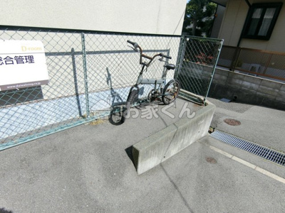 【駐車場】 | エスペランス | 駐輪スペース