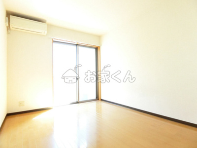 【寝室】 | リヴィエーラ須磨 | 洋室