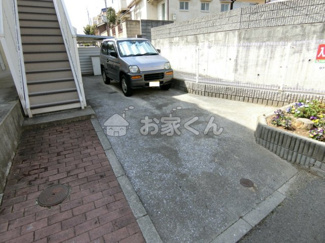 【駐車場】