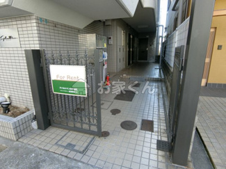 【エントランス】