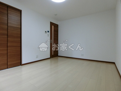 【寝室】 | ラ・ルーチェ須磨本町 | 室内