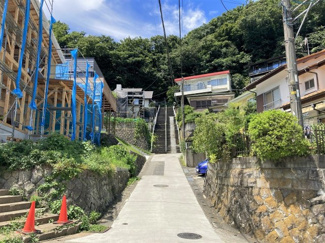 【前面道路含む現地写真】 | 四季の移ろいを感じられる住環境♪