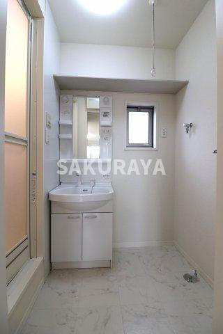 メゾン・ド・ソレイユ千歳の洗面所|2022年撮影。現況と異なる場合がございます。