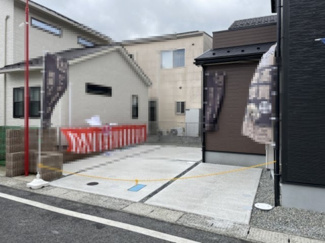 【駐車場】 | 普通車1台+軽自動車1台