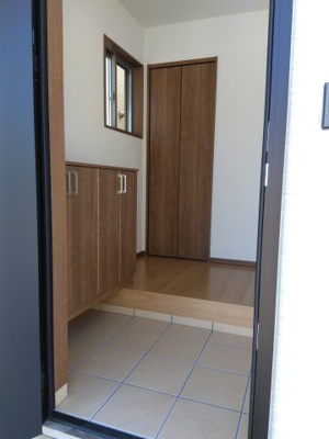 【玄関】 | 鳥取市卯垣2丁目新築Ｂ棟