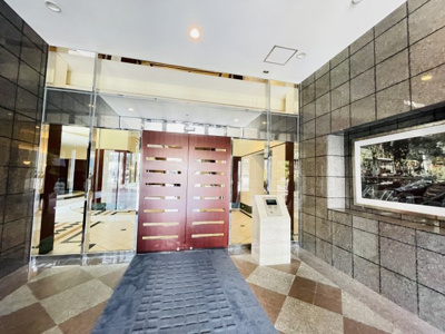 【エントランス】 | キングスクエアランドレックスC棟 | ☆即日・複数件・他社様広告物件内覧可・未公開物件情報有 お気軽にお問合せ下さいませ。