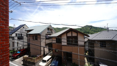 【展望】 | 【上質リノベ】サンピア牛田B棟 | 【四季を感じる】
四季の移ろい・爽やかな青空や風を感じられ
自然を愉しめるパノラマビュー。
毎日の暮らしに余裕を感じさせてくれる、
遮る物の無い開放的な眺望を是非、ご堪能ください。