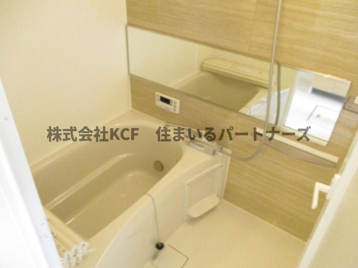 シュトラールの浴室|ゆったり過ごせるお風呂です