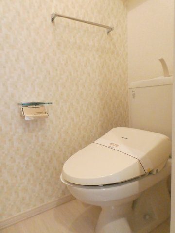 ユグドソレイユのトイレ|温水洗浄便座付き