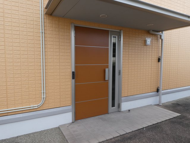 ユグドソレイユのエントランス|共用外玄関