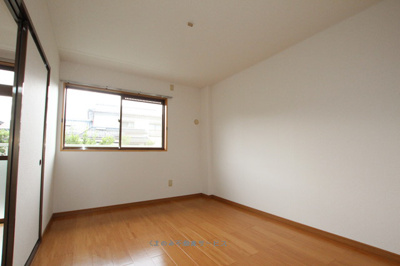 【洋室】 | フリーデンハイム | 個人の部屋や寝室として使える洋室です
フリーデンハイム102号室　2020/5/9撮影