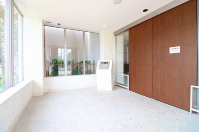 【エントランス】 | ル・サンク那覇開南