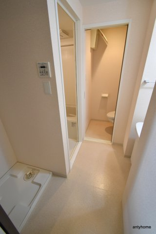 Luxe新大阪1　仲介手数料無料の洗面所