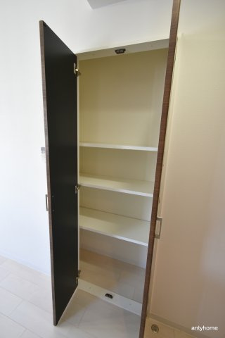 Luxe新大阪1　仲介手数料無料の収納